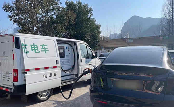 科尔沁区汽车搭电