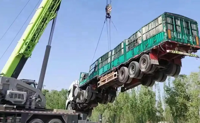 科尔沁区道路脱困救援案例